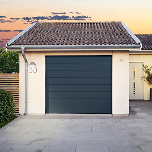 Garageport Advant Complete - Panel 2400 x 2000, Vit, Låskit förberett för ASSA