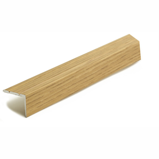 TRAPPNOSLIST EK 25X20MM 2M | Beijerbygg Byggmaterial