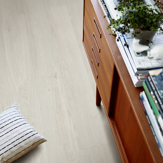 Vinylgolv Pergo Modern Plank Grey Washed Oak 1-Stav