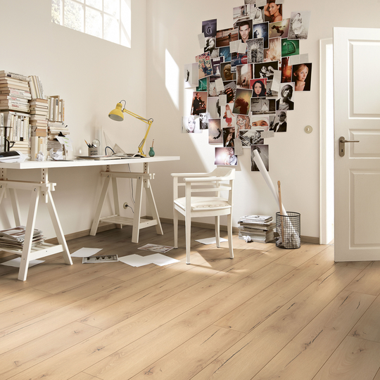 Laminatgolv Meister Laminate LL 150 Ljus Cracked Ek Strip 6258